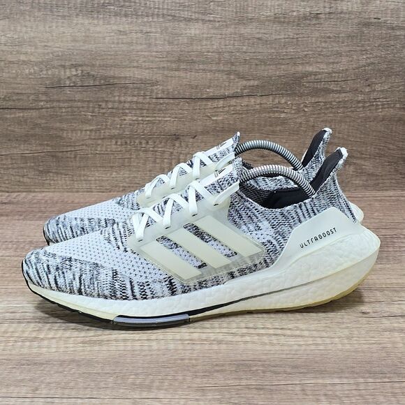 Adidas UltraBoost 21 Oreo Women's 11 Men's 10 White Black Running Shoes (GV7712) - Picture 3 of 9